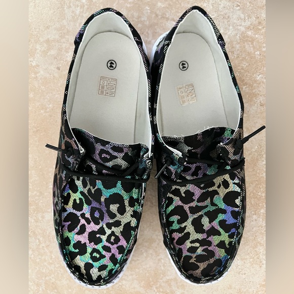Metallic rainbow leopard print boat shoes - Picture 2 of 3